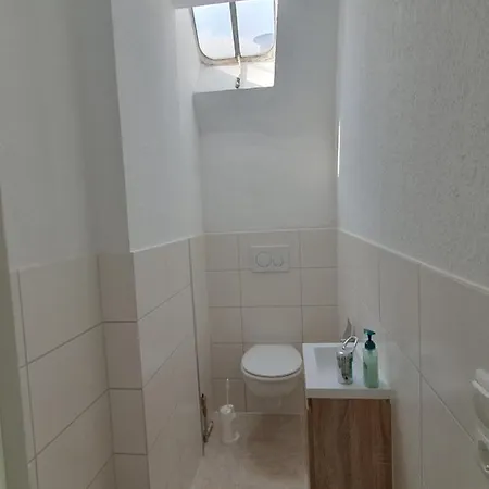 An Der Uniklinik - Zweibettzimmer Mit Balkon Mainz