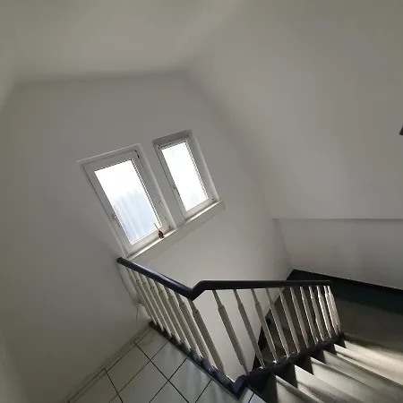 An Der Uniklinik - Zweibettzimmer Mit Balkon Mainz